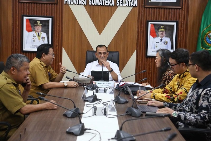 Gambar WhatsApp 2025-10-14 pukul 19.42.55_4fb04e4a.jpg1